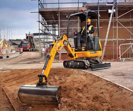 Аренда мини экскаватора в Ельце и  Липецкой области